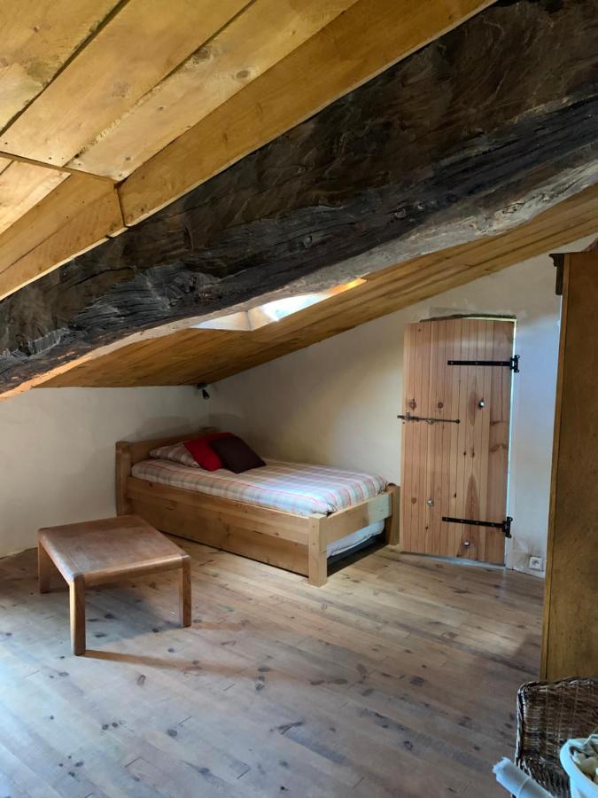 La Bugadiere Salles-sous-Bois Luaran gambar