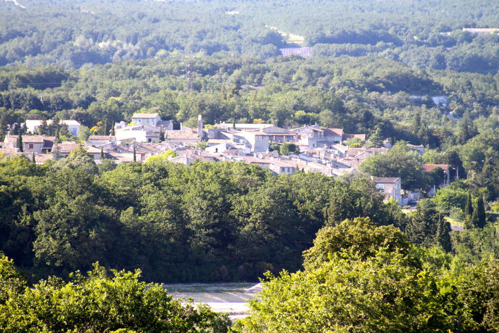 La Bugadiere Salles-sous-Bois Luaran gambar